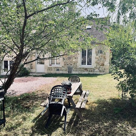 Gite nadège à l Ombre d'une Tour Tournebu Extérieur photo